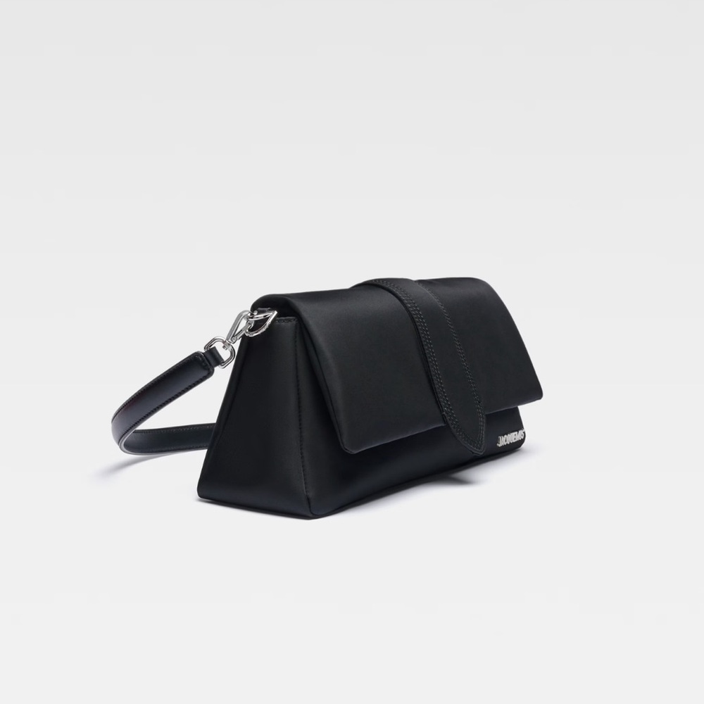 LE CHOUCHOU “Le Bambimou Nylon”
Puffed nylon flap bag. unisex - Picture 2 of 5